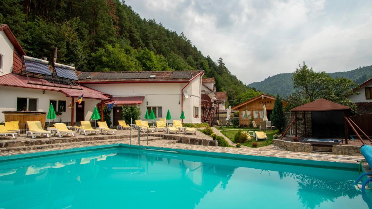 Pensiunea Alpin Păltiniş 외부 사진
